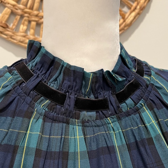 Sleeveless Plaid Blouse with Velvet Trim & Shimmery Button - Picture 3 of 8